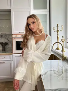 Аленка эскорт в городе Москва