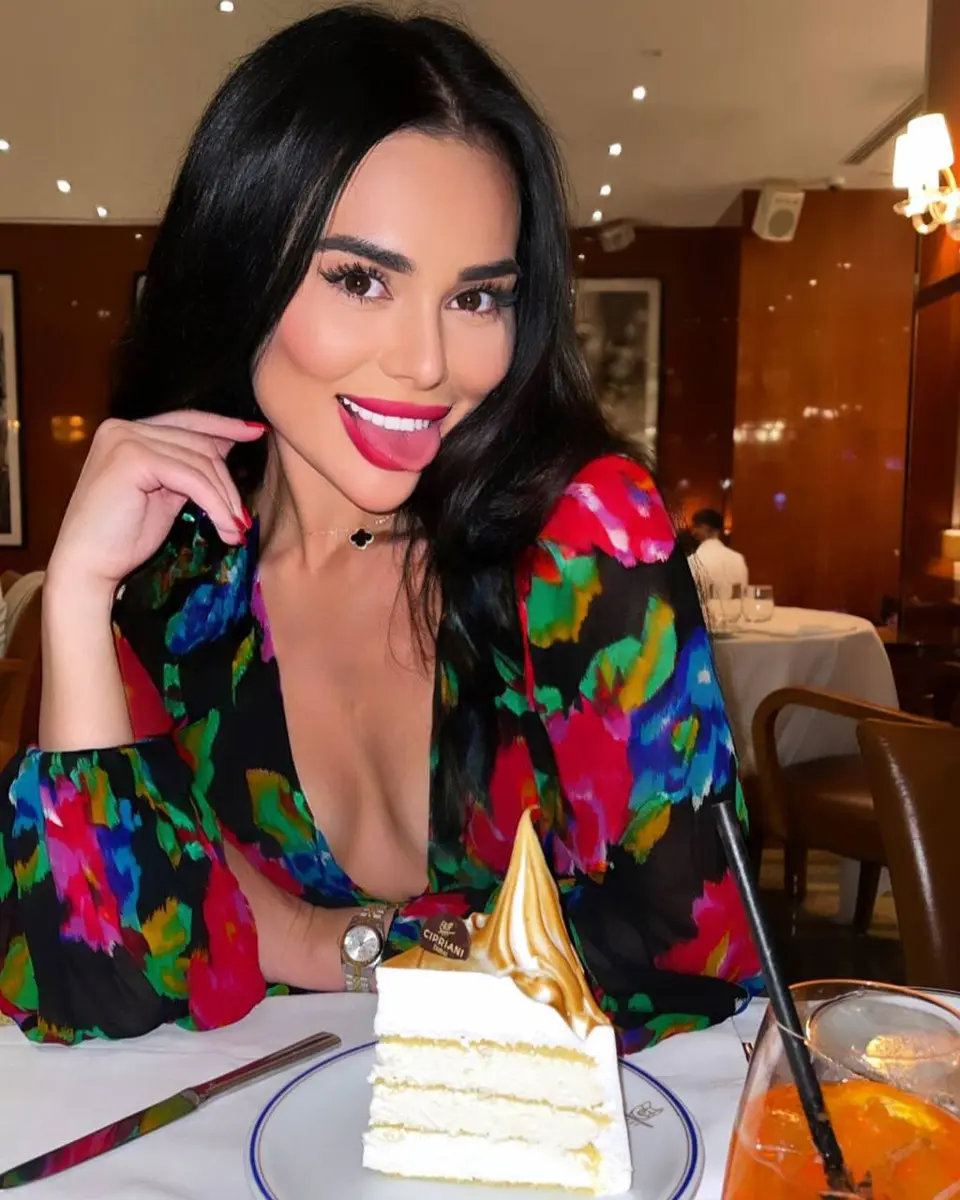 Белла эскорт в городе Москва