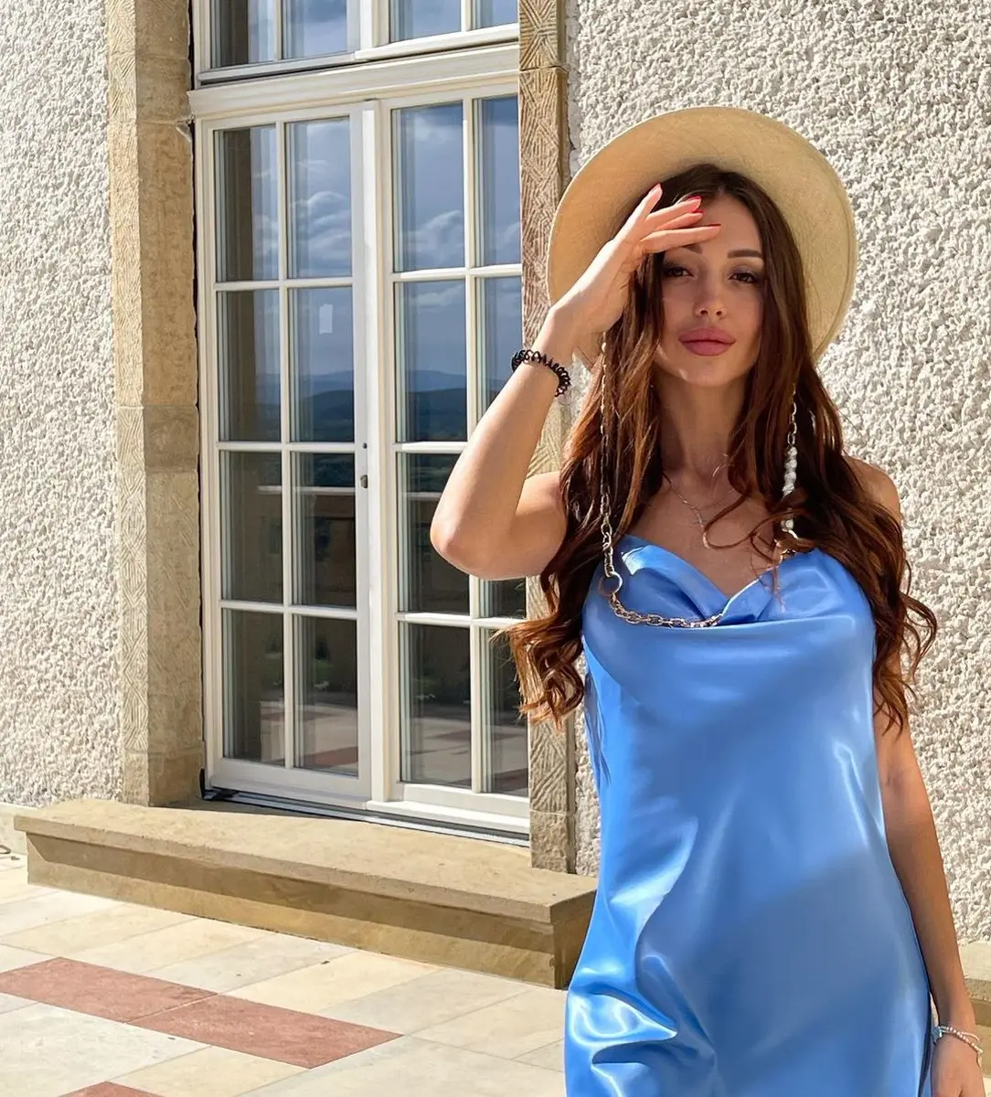 Далфина эскорт в городе Москва