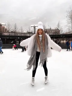 Слава эскорт в городе Москва