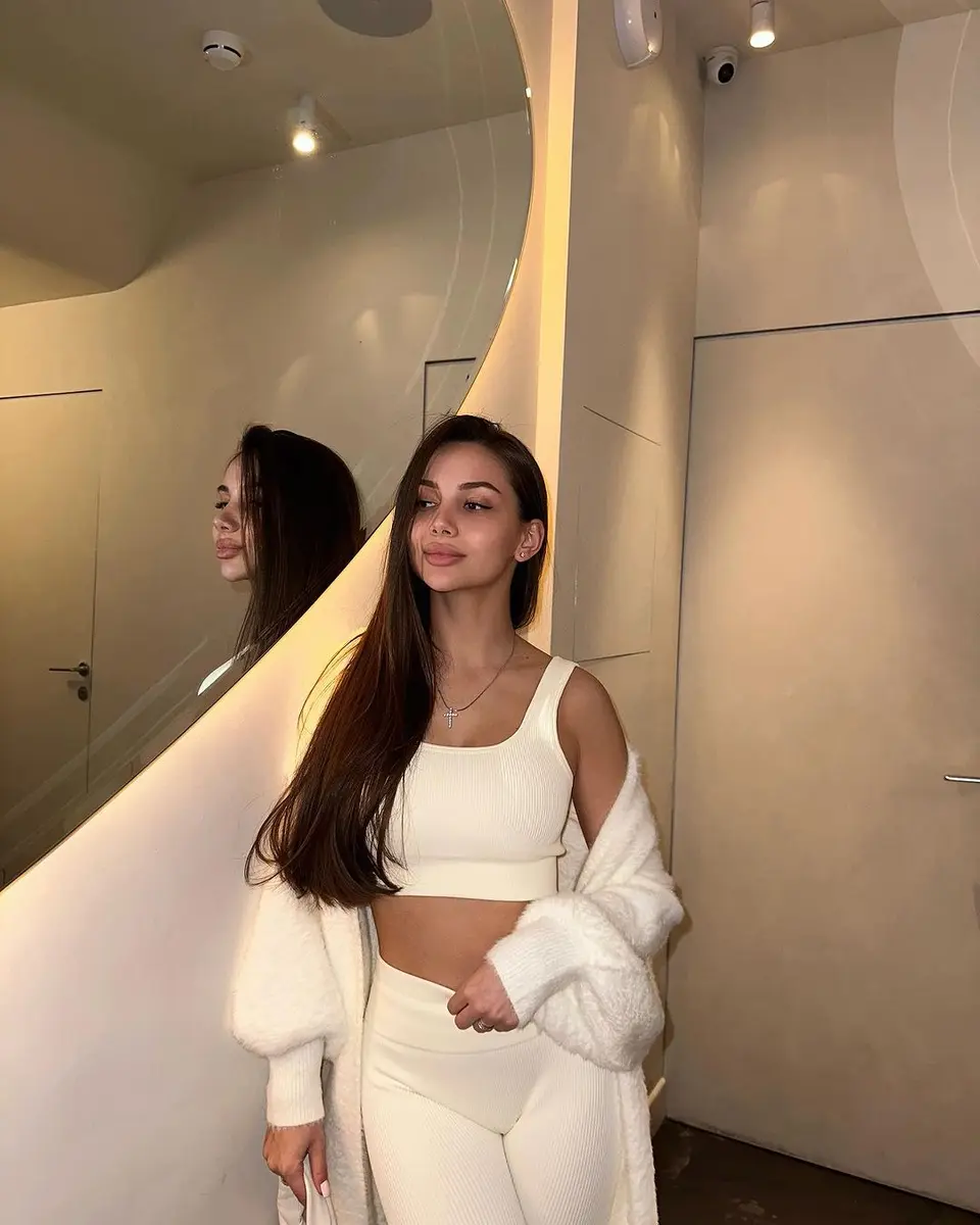 Лукреция эскорт в городе Москва