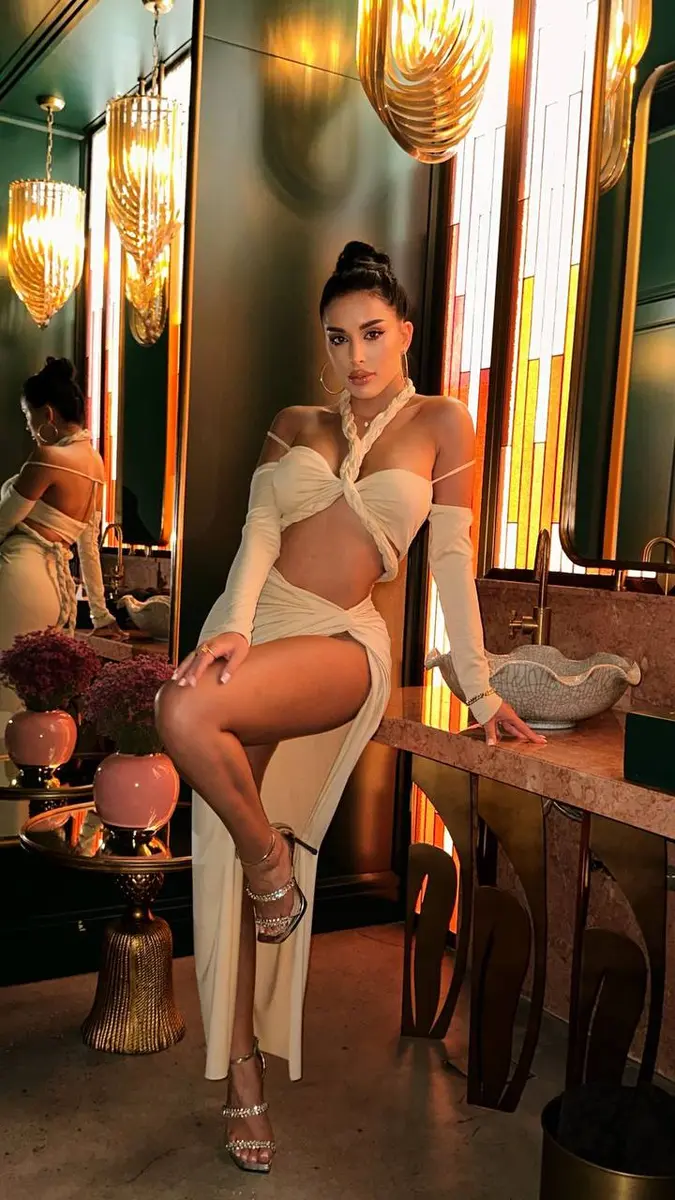 Миланка эскорт в городе Москва