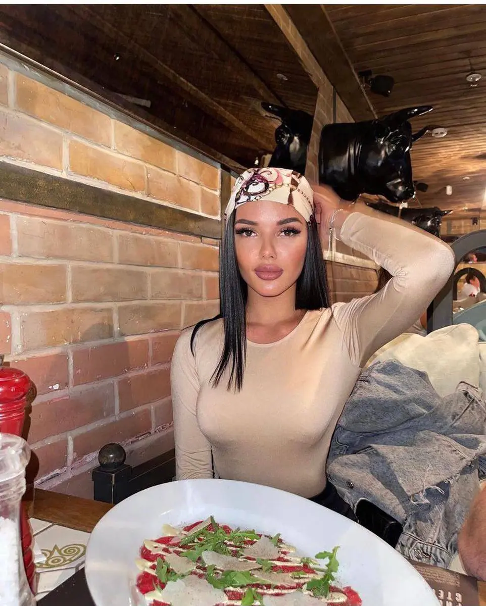 Рената эскорт в городе Москва