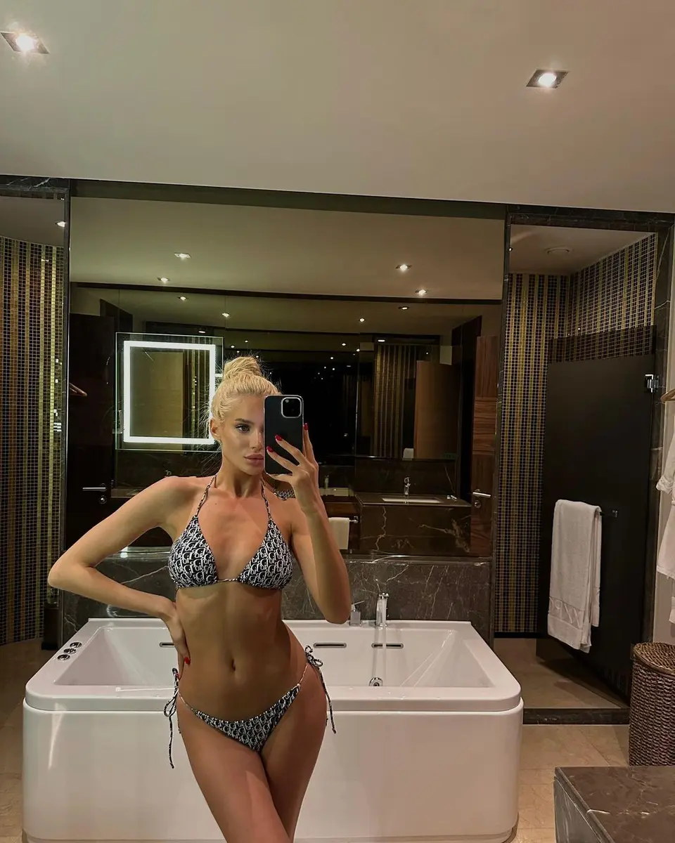 Розали эскорт в городе Москва