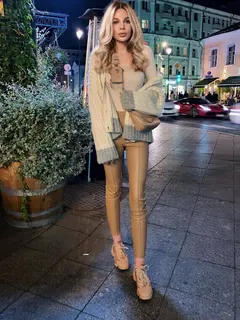 Роза эскорт в городе Москва