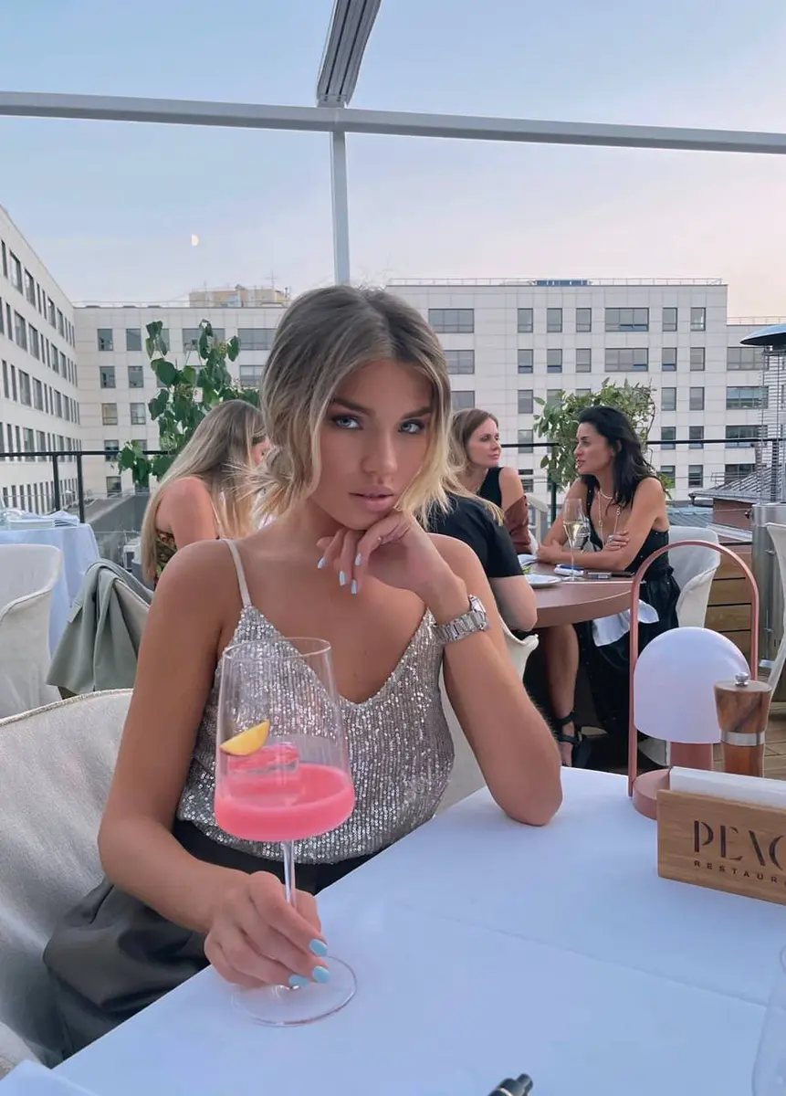 Сидни эскорт в городе Москва