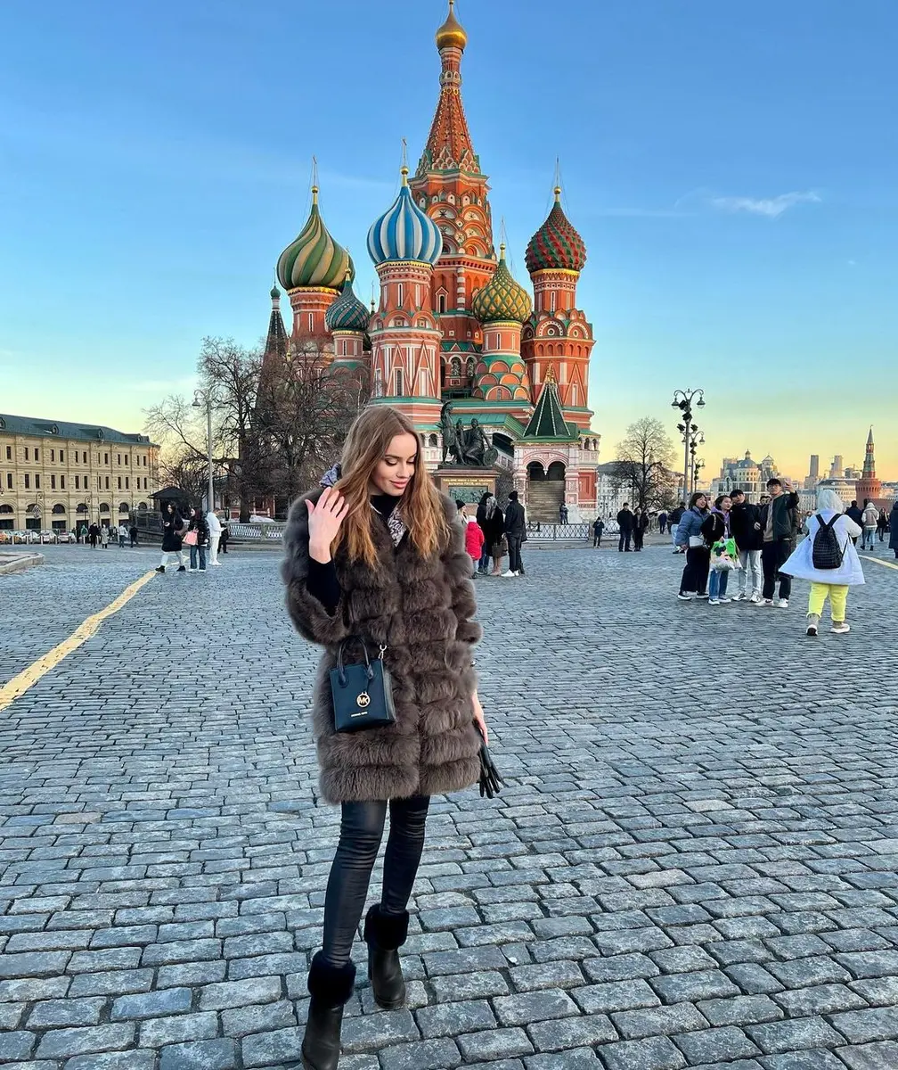 Слава эскорт в городе Москва