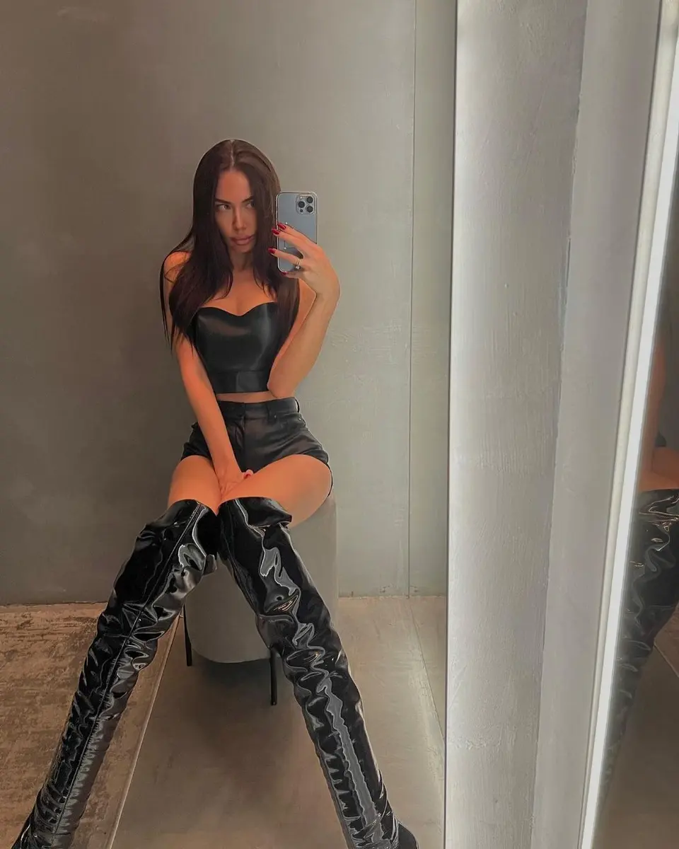 Диван эскорт в городе Москва