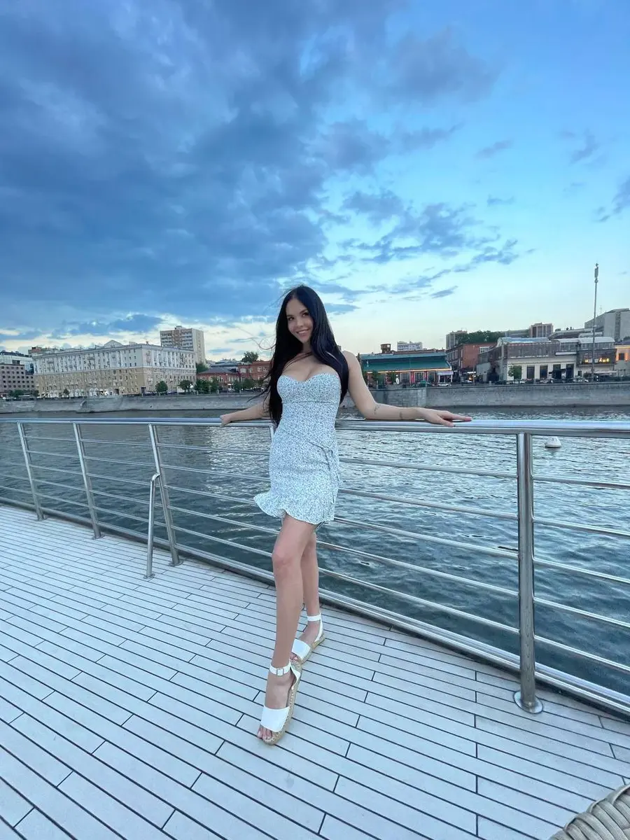 Тина эскорт в городе Москва