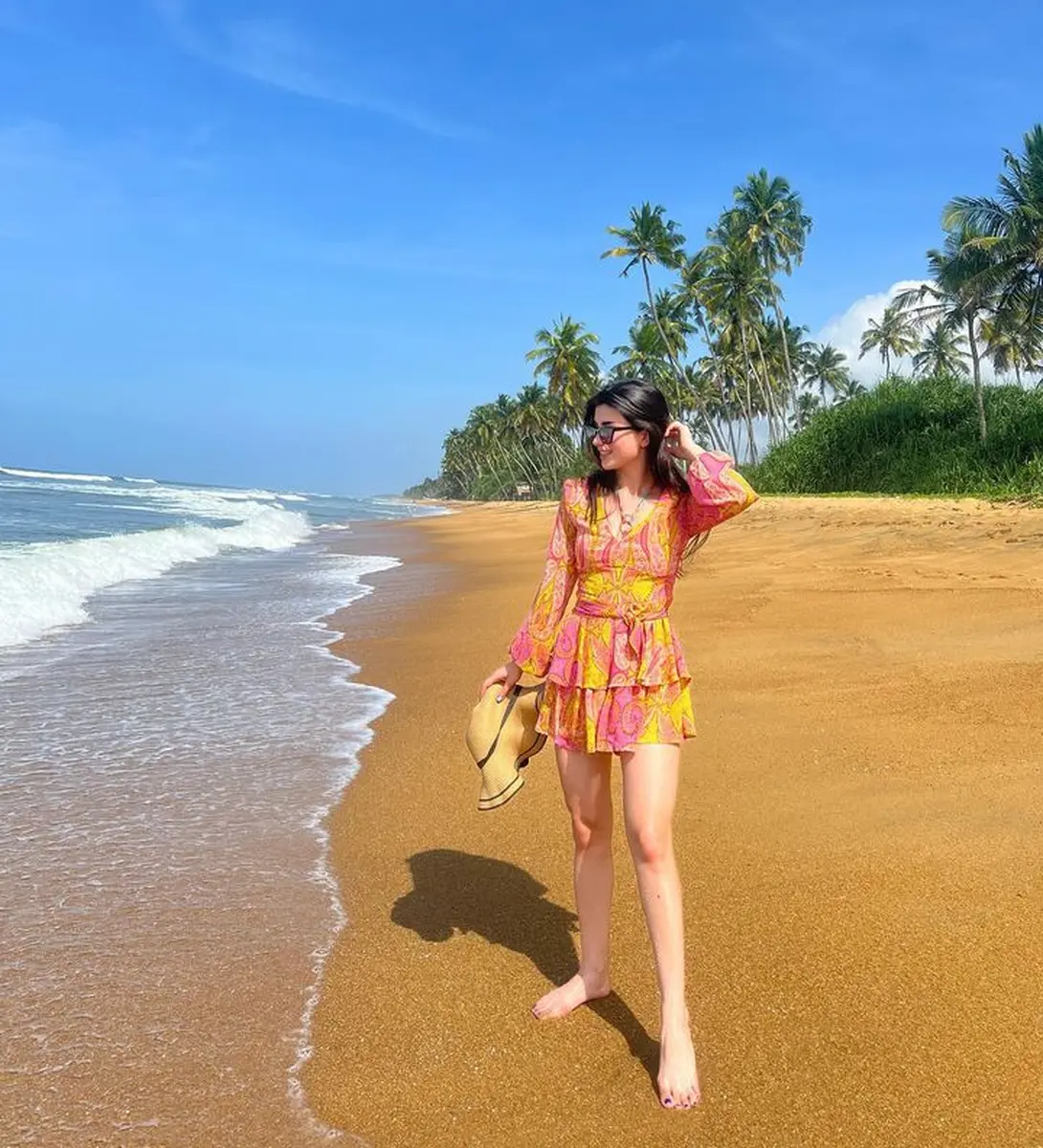 Замина эскорт в городе Москва