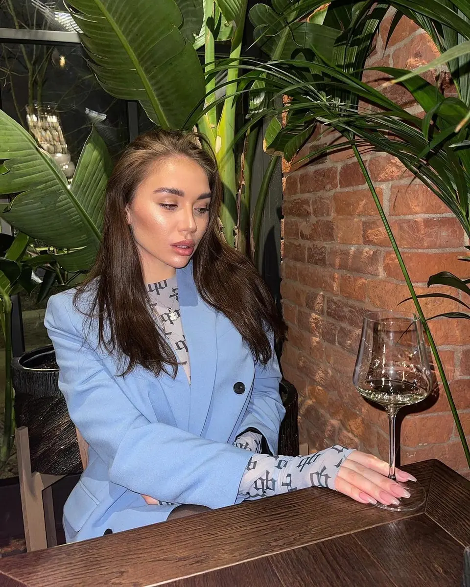 Жасмин эскорт в городе Москва